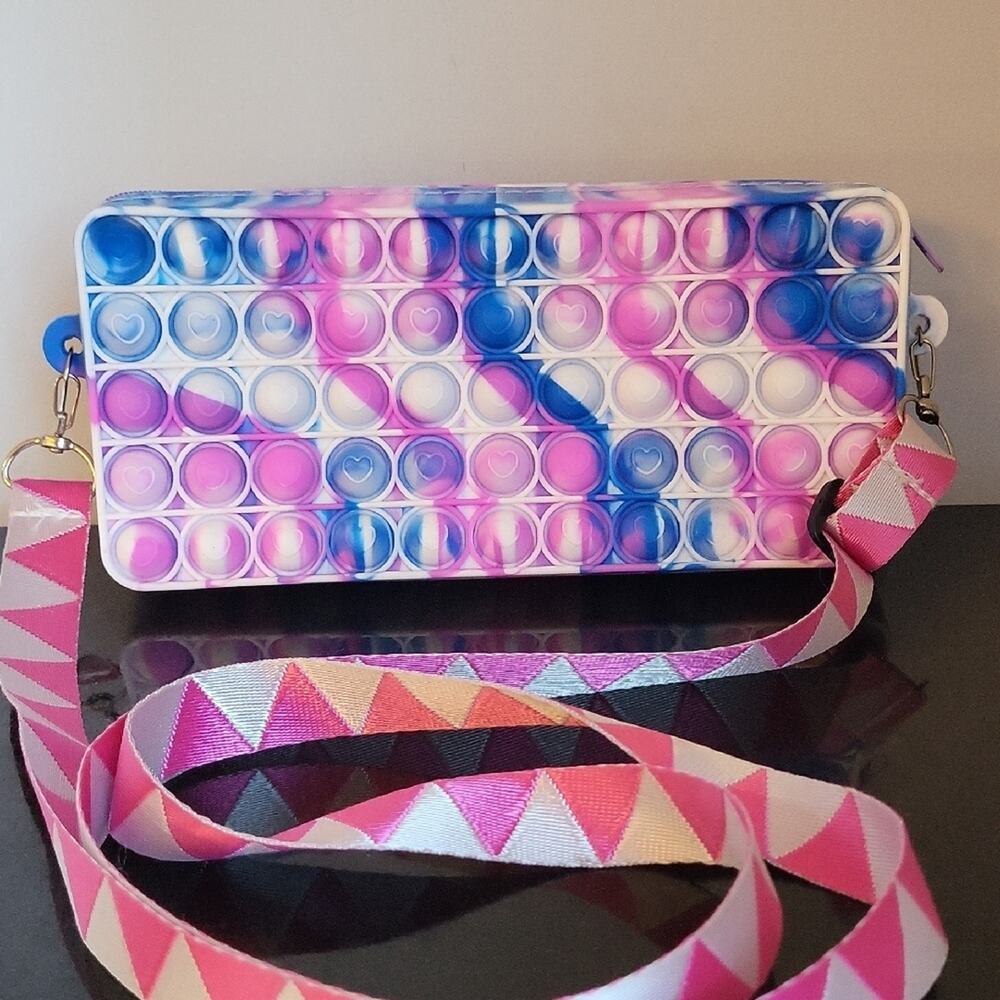 Figet Purse Vibrant Pink and Blue Crossbody Bag 8 X 4 - Picture 2 of 11